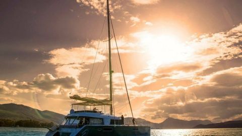 Full Day Rina Cave and Ano Koufonissi Cruise with Lunch 2