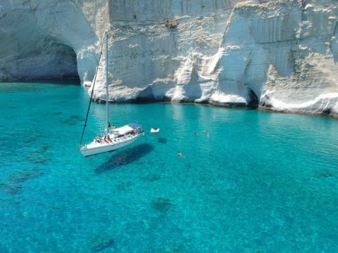 Full Day Sailing Cruise in a Small Group 1