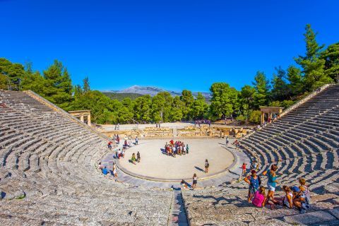 Four days classical tour with Meteora, from Athens 2