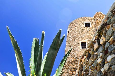Walk in the Kastro (castle)