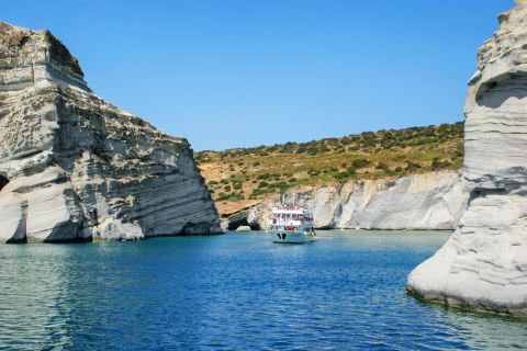 Snorkeling boat tour to Kleftiko 1