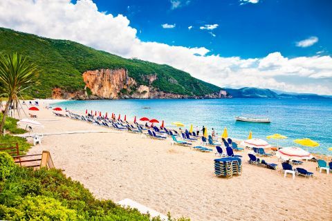 Lichnos beach
