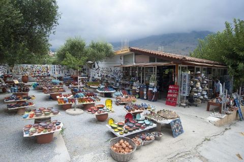 Chania, Lake Kournas and Rethymno Tour 3