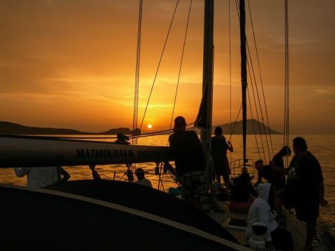 Milos and Polyaigos full day sailboat tour with lunch 3