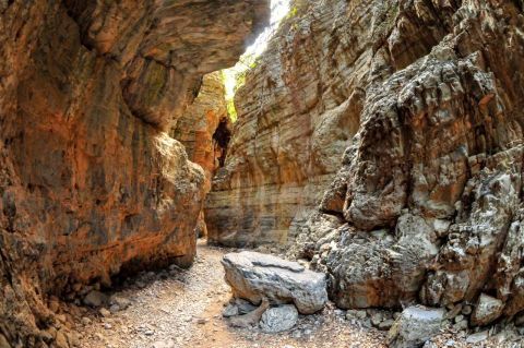 Day Trip to Imbros Gorge and Fragokastello 2